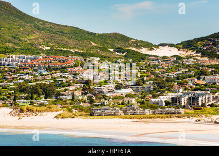 Hout Bay Beach littoral sur la péninsule du Cap, Afrique du Sud Banque D'Images