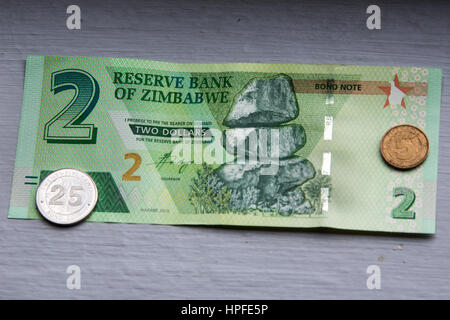 Deux dollar bond remarque, au Zimbabwe Banque D'Images