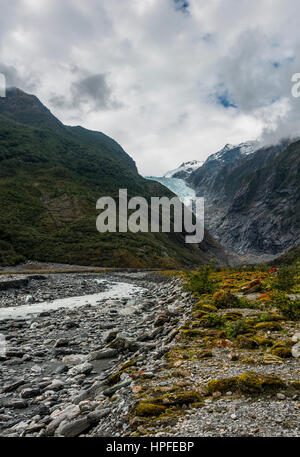 La rivière glaciaire et, langue du glacier de Franz Josef Glacier, West Coast, Southland, Nouvelle-Zélande Banque D'Images