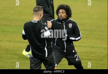 Gelsenkirchen, Allemagne. Feb 21, 2017. PAOK Salonique's Diego Biseswar lors de la dernière session de formation à la Veltins Arena de Gelsenkirchen, Allemagne, 21 février 2017. Le FC Schalke 04 Superleague grecque face au PAOK Salonique côté dans la deuxième étape de la Ligue Europa ronde de 32 knock-out de serrage sur la 22.02.17. Photo : Ina Fassbender/dpa/Alamy Live News Banque D'Images