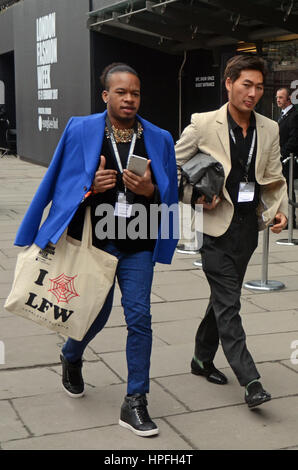 Londres, Royaume-Uni. Feb 21, 2017. Dernier jour de la Fashion Week de Londres en février 2017 BFC Show & Espace de présentation Le magasin Studios 180 Strand London WC2R 1EA Crédit : JOHNNY ARMSTEAD/Alamy Live News Banque D'Images