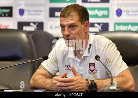 Slaven Bilic le Premier Manager de l'équipe de West Ham United lors de la conférence de presse de la fin de la partie- l'UEFA Europa League 3ème tour de qualification Deuxième étape - Astra Giurgiu vs West Ham Utd - Stadionul Marin Anastasovici - Giugiu - Roumanie - 6 août 2015 - Photo : Cronos/Catalin Soare Banque D'Images