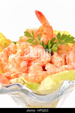 Libre un cocktail de crevettes en sauce rose isolated Banque D'Images