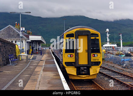 British Rail Class 158 Express diesel Sprinter. Kyle of Lochalsh, Ross et Cromarty, Ecosse, Royaume-Uni, Europe. Banque D'Images