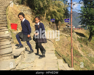 La vie quotidienne des gens et structure de l'immeuble à Ghandruk village de Kaski, le Népal. Banque D'Images