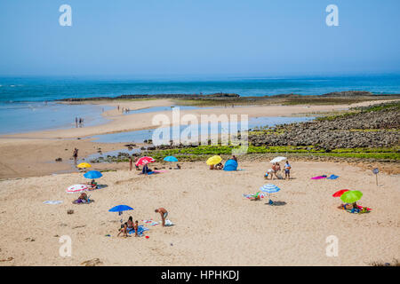 Le Portugal, l'Alentejo, Parc naturel du sud-ouest de l'Alentejo, Praia do Farol Farol, plage de l'estuaire de la rivière Mira à Villa Nova de Milfontes Banque D'Images