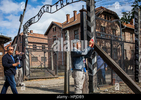 Entrée principale, en camp de concentration. Auschwitz. La Pologne. Banque D'Images