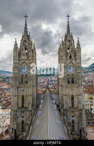 La Basilica del Voto Nacional, Quito, Équateur Banque D'Images