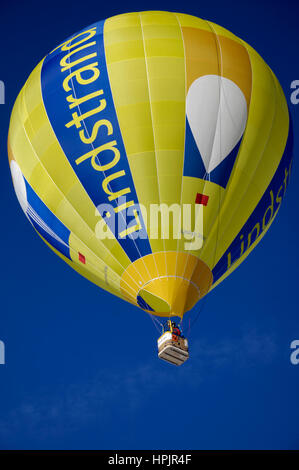 Gruyère : Le Château d'Oex International Balloon Festival / Festival International de Ballons à Château-d'Oex