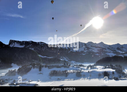 Gruyère : Le Château d'Oex International Balloon Festival / Festival International de Ballons à Château-d'Oex