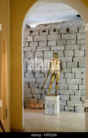 Rome. L'Italie. Statue en bronze d'hercule en bronze doré, sculpture, 2ème C BC, du Forum Boarium, Musée du Capitole. Musei Capitolini. Banque D'Images