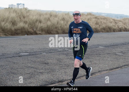 Sur Aberdeen ParkRun Esplanade - un fun run hebdomadaire organisé par des bénévoles Banque D'Images