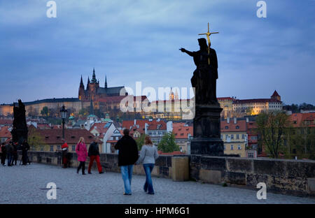 Château de Prague, du pont Charles Prague .. République tchèque Banque D'Images