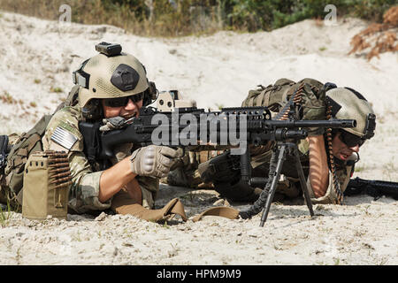 US Army Rangers machinegun crew Banque D'Images