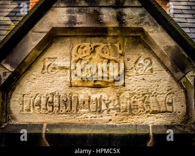 Détail architectural en maçonnerie sur Library building, Easingwold, Yorkshire, UK. Banque D'Images