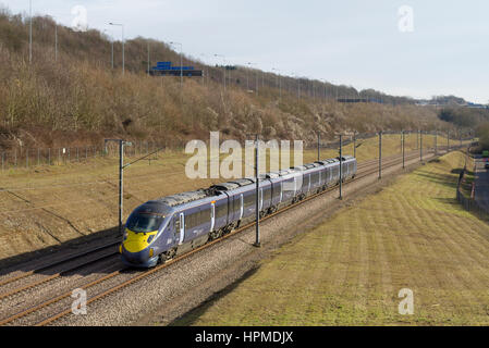 NASHENDEN, Kent, Angleterre - 16 février 2017 - Une classe 395 Javelot train roulant sur le HS1 ligne dans le Kent. Banque D'Images