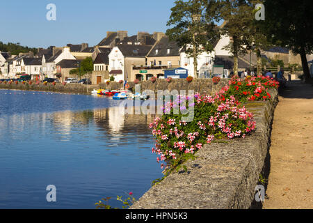 Le lac dans la ville Huelgoat, France Banque D'Images