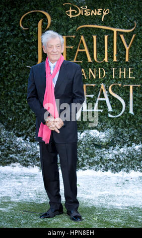 Sir Ian Mckellen participant à l'événement de lancement au Royaume-Uni de la Belle et la Bête à Spencer House à Londres. Banque D'Images