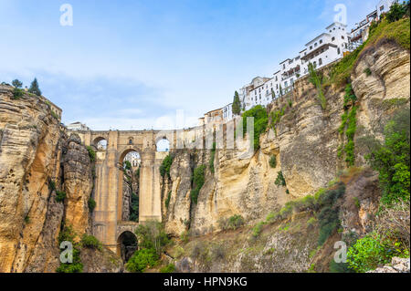 La construction du nouveau pont de Ronda sur El Tajo et la rivière Guadalevín, province de Malaga, Andalousie, Espagne Banque D'Images