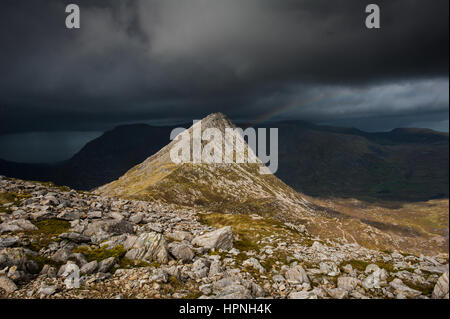 Plus de lumière orageuse, Tryfan Parc National de Snowdonia, Pays de Galles, Royaume-Uni Banque D'Images