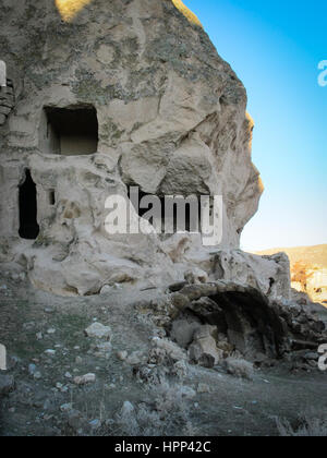 Ruines d'un monastère de la grotte en Cappadoce, Turquie. Banque D'Images