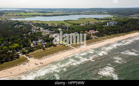 Longue plage de sable, Göhren, côte de la mer Baltique, Mecklembourg-Poméranie-Occidentale, Allemagne Banque D'Images