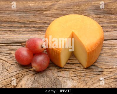 Nature morte avec raisins et fromage Banque D'Images