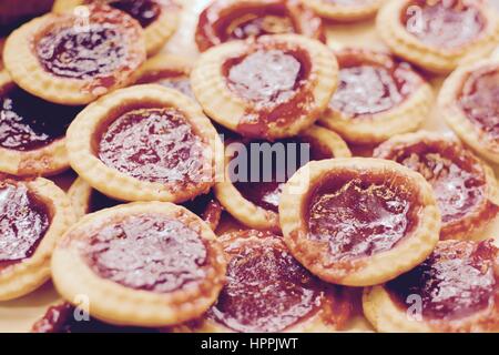 Tartelettes à la confiture faite maison Banque D'Images