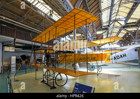 Une réplique de la Roe triplan de 1 à l'Manchester Museum of Science and Industry, Liverpool, Manchester, Angleterre, RU Banque D'Images