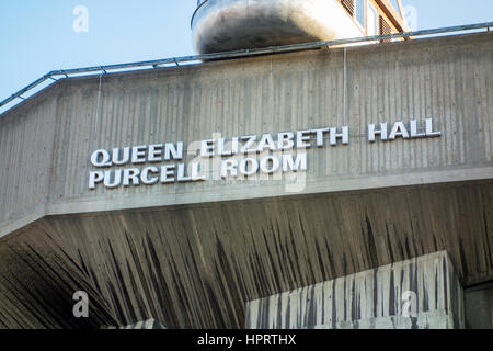 Queen Elizabeth Hall et Purcell Room signe sur la Southbank, Londres, UK Banque D'Images