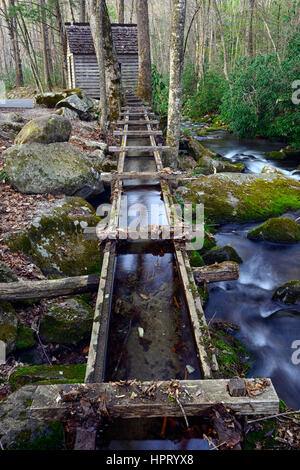 Le Reagan Grist Mill, la puissance de l'eau, de l'eau propulsé, moulins, tub-turbine de roue, canal sur le site de l'eau, meule, cabanes, chalet, ferme, hous Banque D'Images