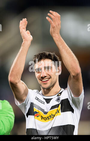 Florence, Italie. Feb 23, 2017. Lars Stindl Gladbach célèbre après la Ligue Europa ronde de 32 knock-out entre Seria italien une AFC côté Fiorentina et la Bundesliga allemande club Borussia Moenchengladbach dans le stade Artemio Franchi de Florence, Italie, 23 février 2017. Photo : Marius Becker/dpa/Alamy Live News Banque D'Images