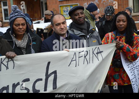 Berlin, Allemagne. Feb 25, 2017. Le mémorial pour les victimes de l'Afrique de mars du colonialisme à Berlin, Allemagne. Credit : Markku Rainer Peltonen/Alamy Live News Banque D'Images