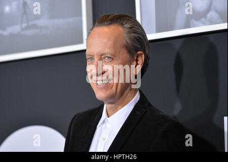 New York, USA. 24 févr. 2017. Richard E Grant participe à la 'Logan' New York projection spéciale au Rose Theatre, Jazz at Lincoln Center le 24 février 2017 à New York. crédit : Erik Pendzich/Alamy Live News Banque D'Images