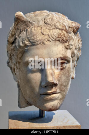 Chef de l'Polykletian Discophoros Copie romaine d'une sculpture en bronze créé autour de 460 avant J.-C. par le sculpteur grec Polykleitos d'Argos. En, ch. Annonce 140 Banque D'Images