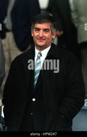 DAVID Bernstein, président de Manchester City 09 Décembre 1998 Banque D'Images