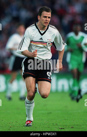 OLIVER BIERHOFF ALLEMAGNE & UDINESE 24 Avril 1998 Banque D'Images