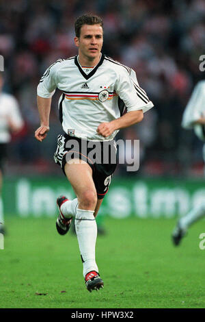 OLIVER BIERHOFF ALLEMAGNE & UDINESE 24 Avril 1998 Banque D'Images