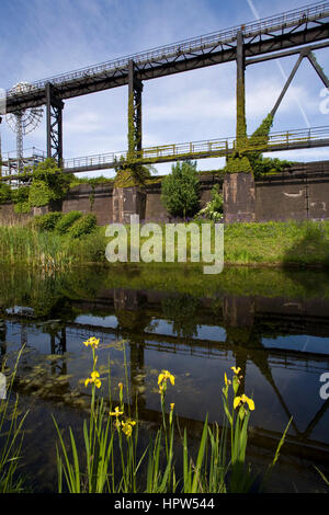 L'Europe, l'Allemagne, Duisbourg, le renaturated la rivière Emscher à Duisburg-Nord Country Park. Banque D'Images