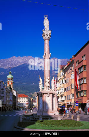 En tramway Maria Theresa Strasse, Innsbruck, Autriche Banque D'Images