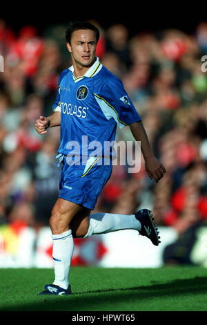 DENNIS WISE CHELSEA FC 17 Octobre 1998 Banque D'Images