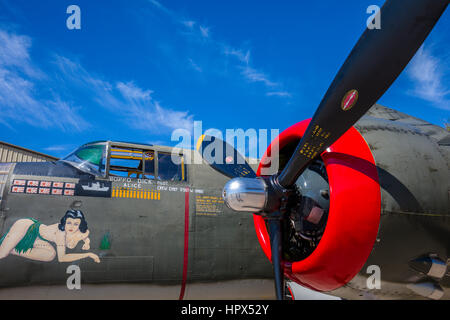 B-25 Mitchell bomber à ailes d'FreedomTour historique de la DEUXIÈME GUERRE MONDIALE, des avions de guerre à l'époque de l'aéroport de Venise à Venise en Floride Banque D'Images