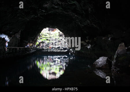 Septembre 18, 2012, Haria, Las Palmas, Lanzarote, Espagne - Cueva de los Verdes, une grotte et une attraction touristique, dans le Monumento Natural del Banque D'Images