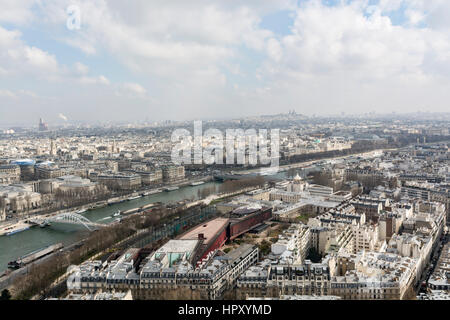 Rives de la seine vue de la Tour Eiffel, de l'UNESCO World Heritage site, Ile-de-France, Paris, France Banque D'Images