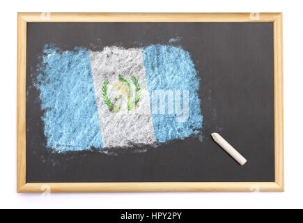 Tableau noir avec le drapeau national du Guatemala et tiré sur une craie.(série) Banque D'Images