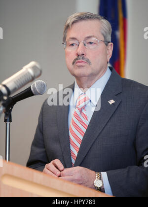 Gouverneur de l'Iowa, Terry Branstad le plus ancien gouverneur de l'histoire américaine, la visite de la ville de Burlington. L'ambassadeur des Etats-Unis en Chine. Banque D'Images