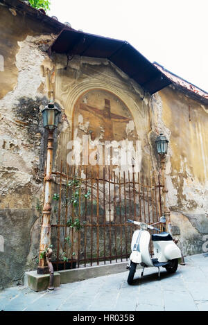 Fresque ancienne à Lucca Italie représentant la crucifixion de Jésus Banque D'Images