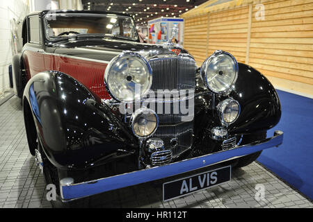 Un 1935 Alvis Bertelli Two-Door Coupé Sport sur l'affichage à la London Classic Car Show qui aura lieu à l'ExCel de Londres. Plus de 800 des plus belles voitures classiques sont exposées à l'exposition allant de l'avant-guerre vintage tourers à un concept moderne de voitures. Le spectacle réunit autour de 33 000 visiteurs. En allant de graves chefs d'essence des gens qui aiment les belles voitures classiques. Banque D'Images