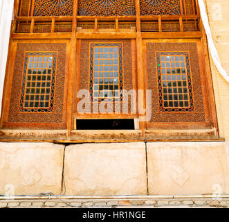 Flou dans le vieux persan shiraz iran fenêtre architecture et verre en arrière-plan Banque D'Images