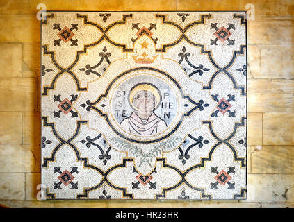 Londres, Angleterre, Royaume-Uni. Église de St Stephen'Wabrook - mosaïque de Saint Stephen dans l'entrée Banque D'Images